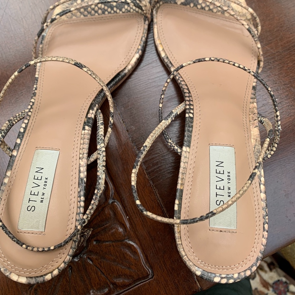 Steve Madden sandals - Picture 3 of 4
